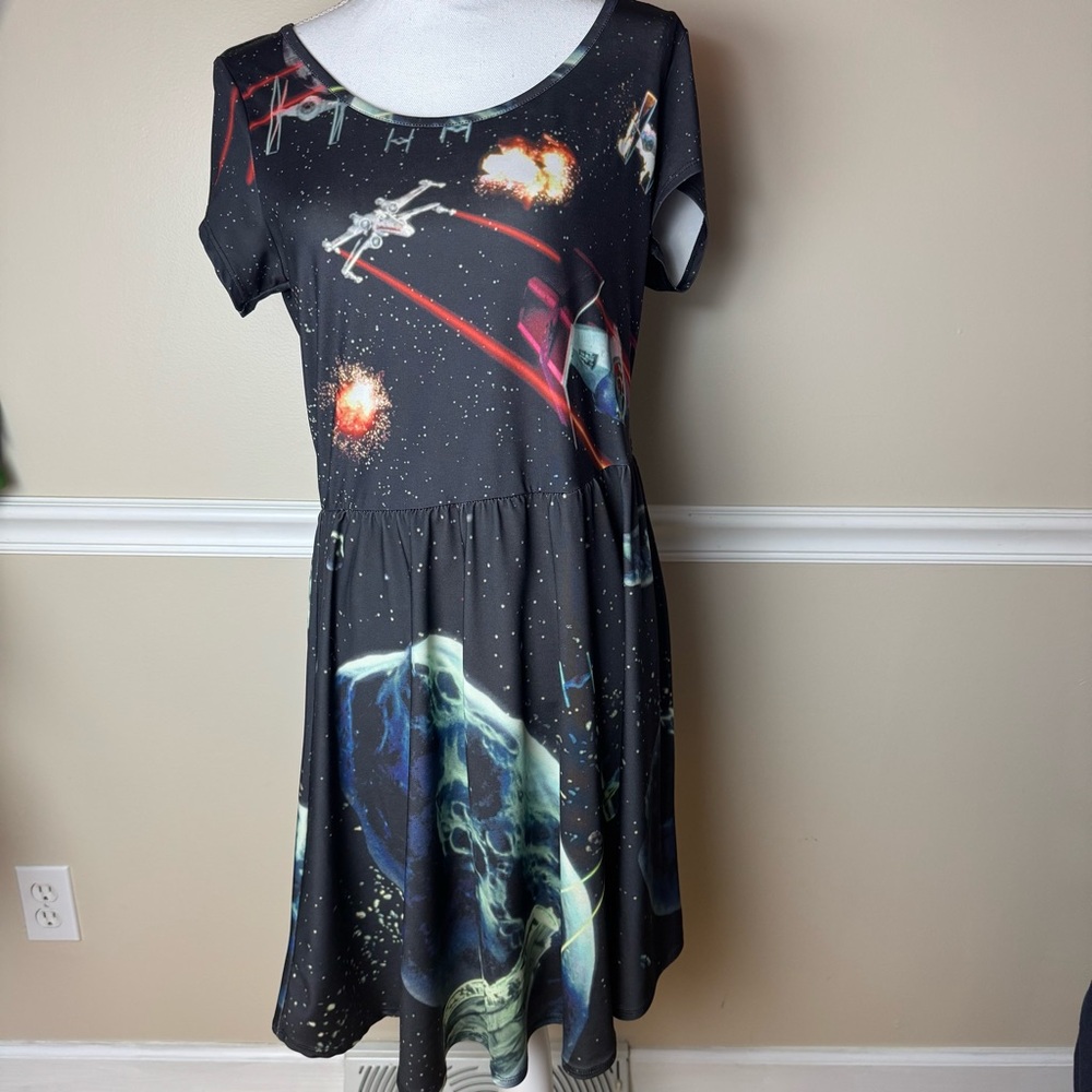 Star Wars Mighty Fine Dress Women’s Size L - Galactic Space Battle Print